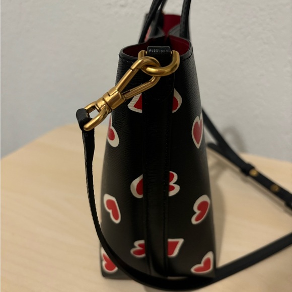 NWOT Bleecker Stencil Hearts Medium Crossbody Tote - Picture 7 of 7